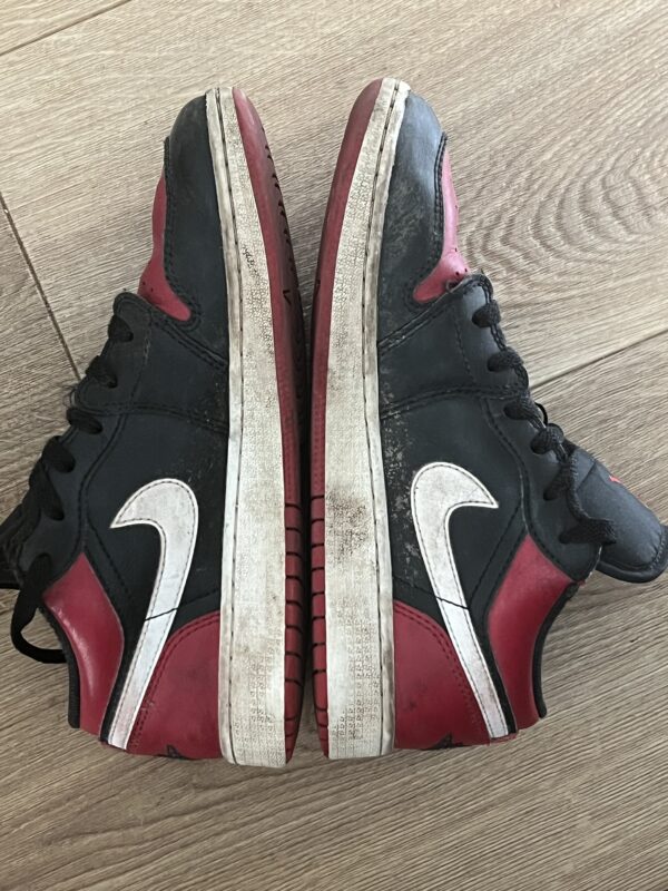 Air Jordan black and red